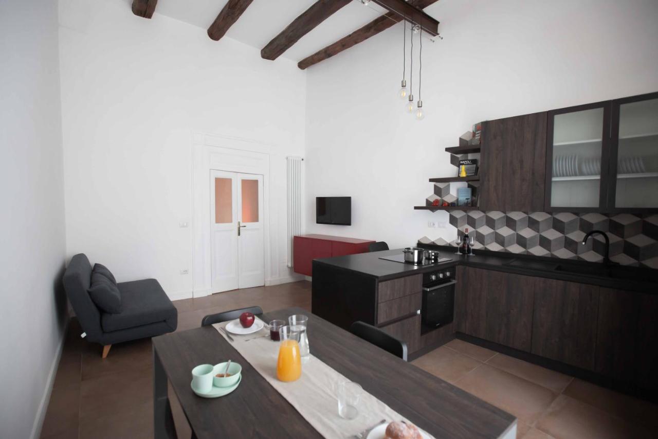 Domus Delia Luxury Apartment Naples Exterior photo