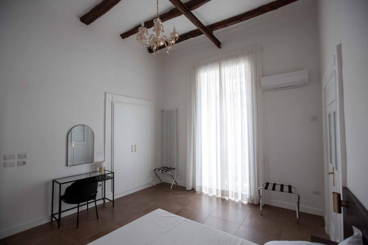 Domus Delia Luxury Apartment Naples Exterior photo
